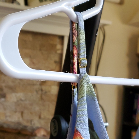 Dress - Picture 6 of 7